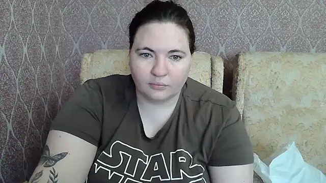 Snapshot of ElviraOreilllyX chatting on 04/10/26, 05:25 ElviraOreilllyX online show from 04/10/26, 05:25