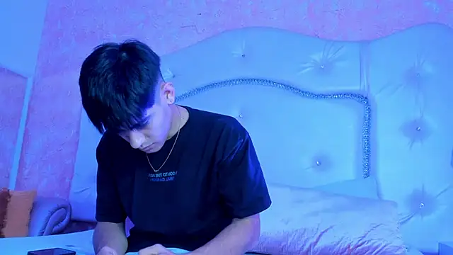 TylerCruz   online show from 04/01/26, 02:25