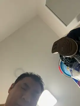 Crossroads5214 online show from 04/14/26, 02:27