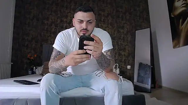 I amAhille online show from 04/09/26, 12:44