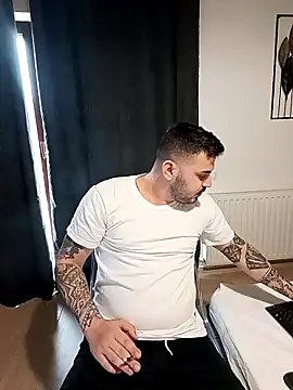 I amAhille online show from 03/31/26, 01:02