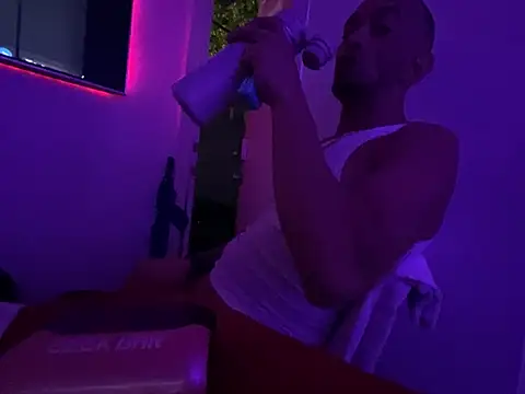 hpcouplee420 online show from 04/05/26, 05:58