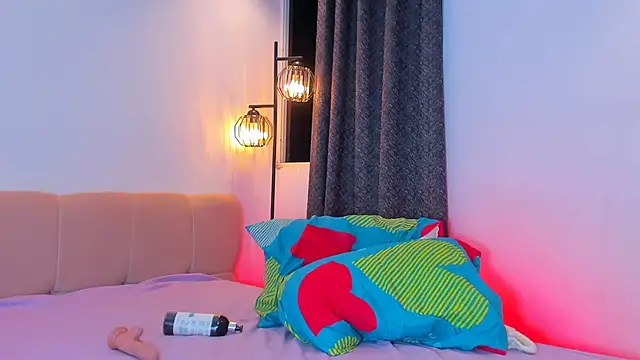 SweetLittleQueenBat online show from 04/02/26, 04:08