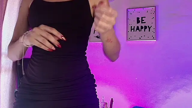 Snapshot of Daphne_Rosse chatting on 07/06/26, 03:03 Daphne Rosse online show from 07/06/26, 03:03