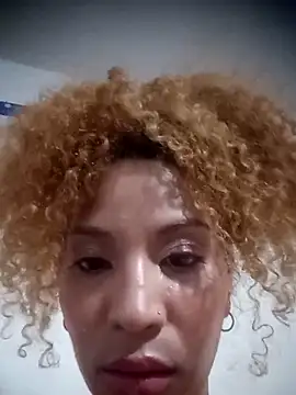 Snapshot of SolashLitzy_Curly chatting on 06/09/26, 05:19 SolashLitzy Curly online show from 06/09/26, 05:19