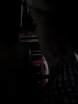 wesstfine online show from 04/14/26, 04:17