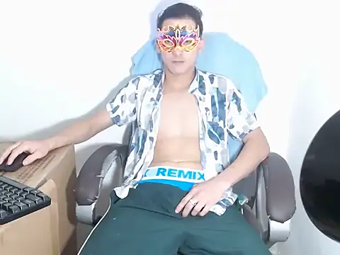 SexyboyHot2000 online show from 05/07/26, 03:33