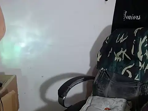 SexyboyHot2000 online show from 04/23/26, 10:55
