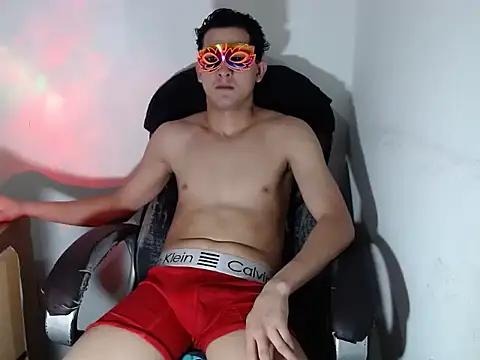 SexyboyHot2000 online show from 05/14/26, 10:07