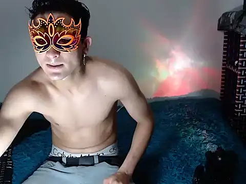 SexyboyHot2000 online show from 04/14/26, 08:58