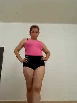 Snapshot of alexandra-queen chatting on 04/10/26, 03:02 alexandra-queen online show from 04/10/26, 03:02