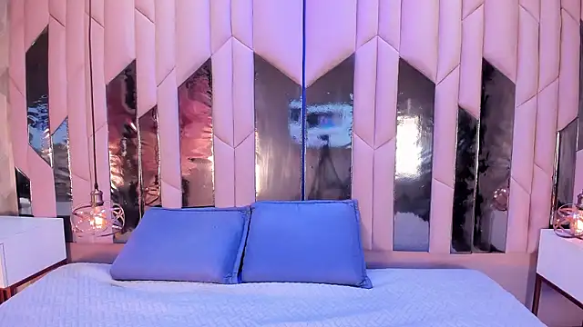 Snapshot of Morgananoir1 chatting on 04/13/26, 08:13 Morgananoir1 online show from 04/13/26, 08:13