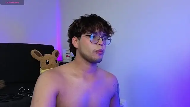 hornsgoat  online show from 04/12/26, 07:39