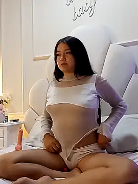 Nahomyrain online show from 03/26/26, 03:49