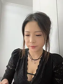Lola666999 online show from 04/24/26, 01:18