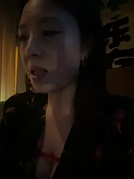 Snapshot of Lola666999 chatting on 04/07/26, 11:34 Lola666999 online show from 04/07/26, 11:34