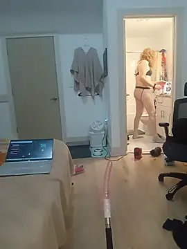 JacquelineStar online show from 04/08/26, 05:42