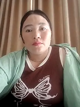 Snapshot of Lily_Daisy chatting on 04/01/26, 02:02 Lily Daisy online show from 04/01/26, 02:02