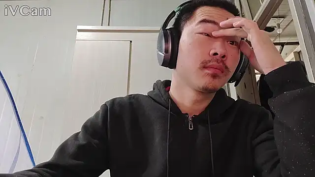 dyjdddttj online show from 04/21/26, 01:42