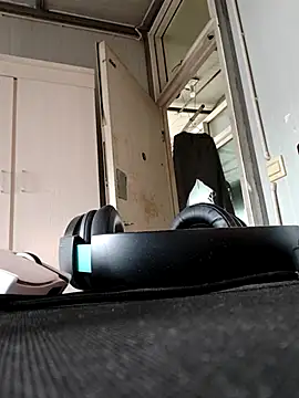 dyjdddttj online show from 03/25/26, 01:06