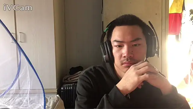 dyjdddttj online show from 05/05/26, 12:35