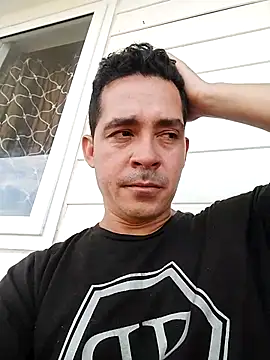 Gabriel leon33 online show from 04/05/26, 07:20