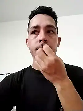 Gabriel leon33 online show from 05/31/26, 07:36