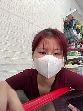 Bethiencute online show from 04/15/26, 04:18