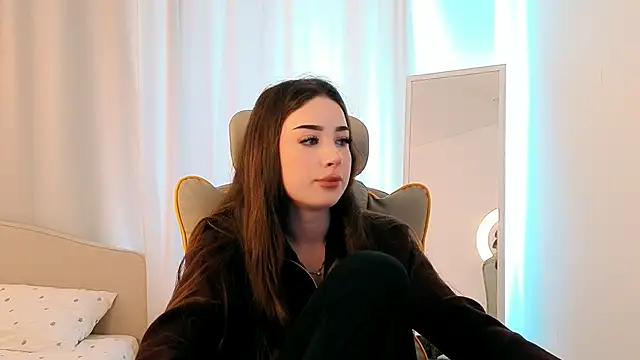 Snapshot of noonespyed chatting on 04/11/26, 07:45 noonespyed online show from 04/11/26, 07:45