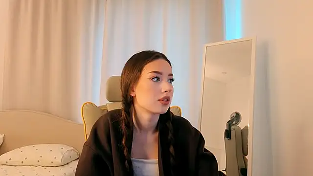 Snapshot of noonespyed chatting on 03/27/26, 05:05 noonespyed online show from 03/27/26, 05:05