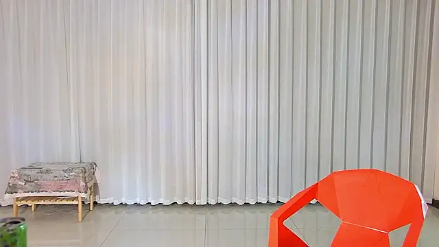 Snapshot of buding-001 chatting on 04/12/26, 05:22 buding-001 online show from 04/12/26, 05:22