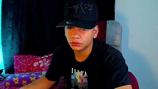 Aless bigg online show from 04/09/26, 08:42