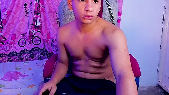 Aless bigg online show from 03/30/26, 10:39