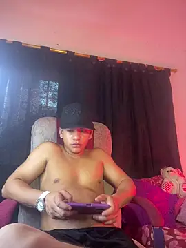Aless bigg online show from 04/23/26, 12:29