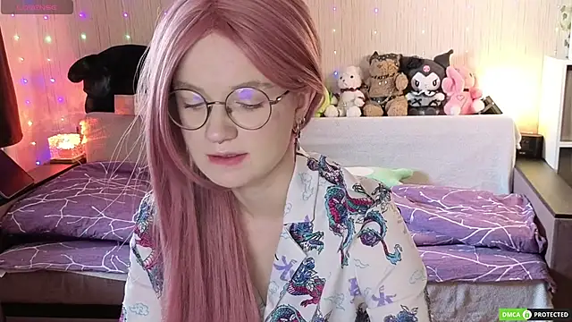 Snapshot of JulietFisher chatting on 04/12/26, 05:00 JulietFisher online show from 04/12/26, 05:00