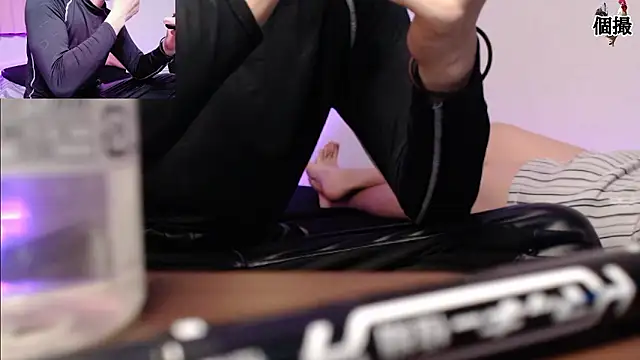 DontCloseYet online show from 04/15/26, 07:03