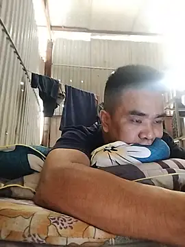 Snapshot of Tinh_love chatting on 07/05/26, 11:33 Tinh love online show from 07/05/26, 11:33