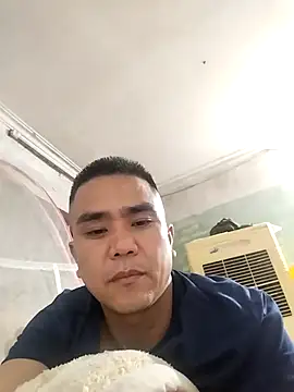 Snapshot of Tinh_love chatting on 05/05/26, 01:03 Tinh love online show from 05/05/26, 01:03