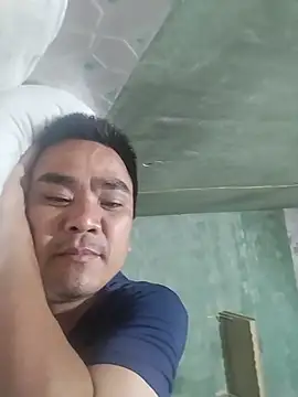 Snapshot of Tinh_love chatting on 06/02/26, 03:23 Tinh love online show from 06/02/26, 03:23