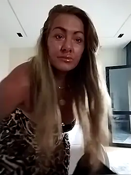 Exotic ParisX online show from 04/07/26, 06:48