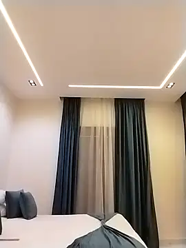 Exotic ParisX online show from 04/04/26, 11:00