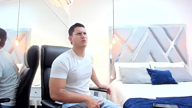 Chriss Diamond online show from 03/30/26, 09:16