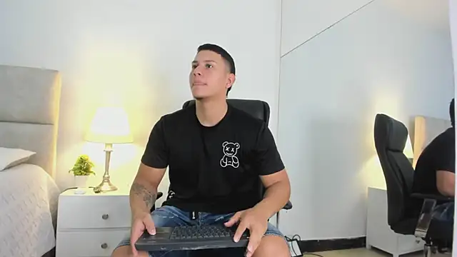 Chriss Diamond online show from 05/26/26, 09:24