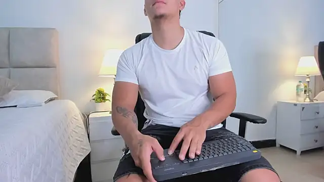 Chriss Diamond online show from 05/09/26, 07:50