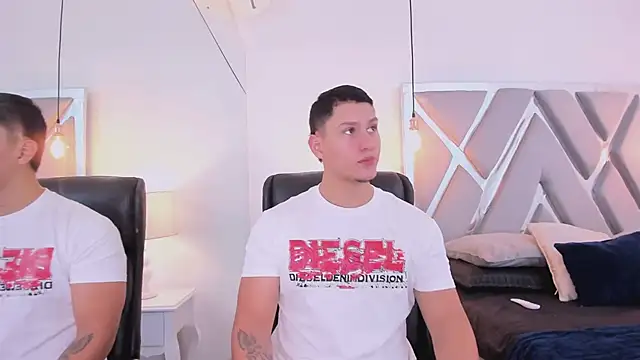 Chriss Diamond online show from 04/12/26, 08:01