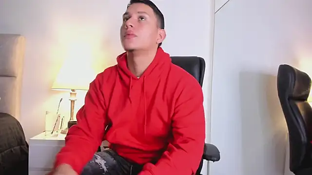 Chriss Diamond online show from 06/17/26, 07:57