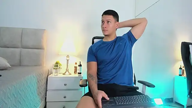 Chriss Diamond online show from 05/16/26, 08:19