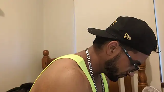 robin103666 online show from 03/29/26, 09:44