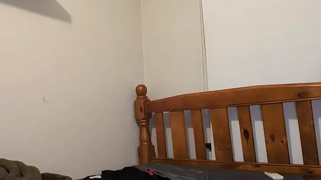 robin103666 online show from 04/04/26, 02:56