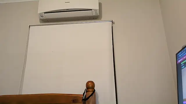 robin103666 online show from 04/12/26, 12:08